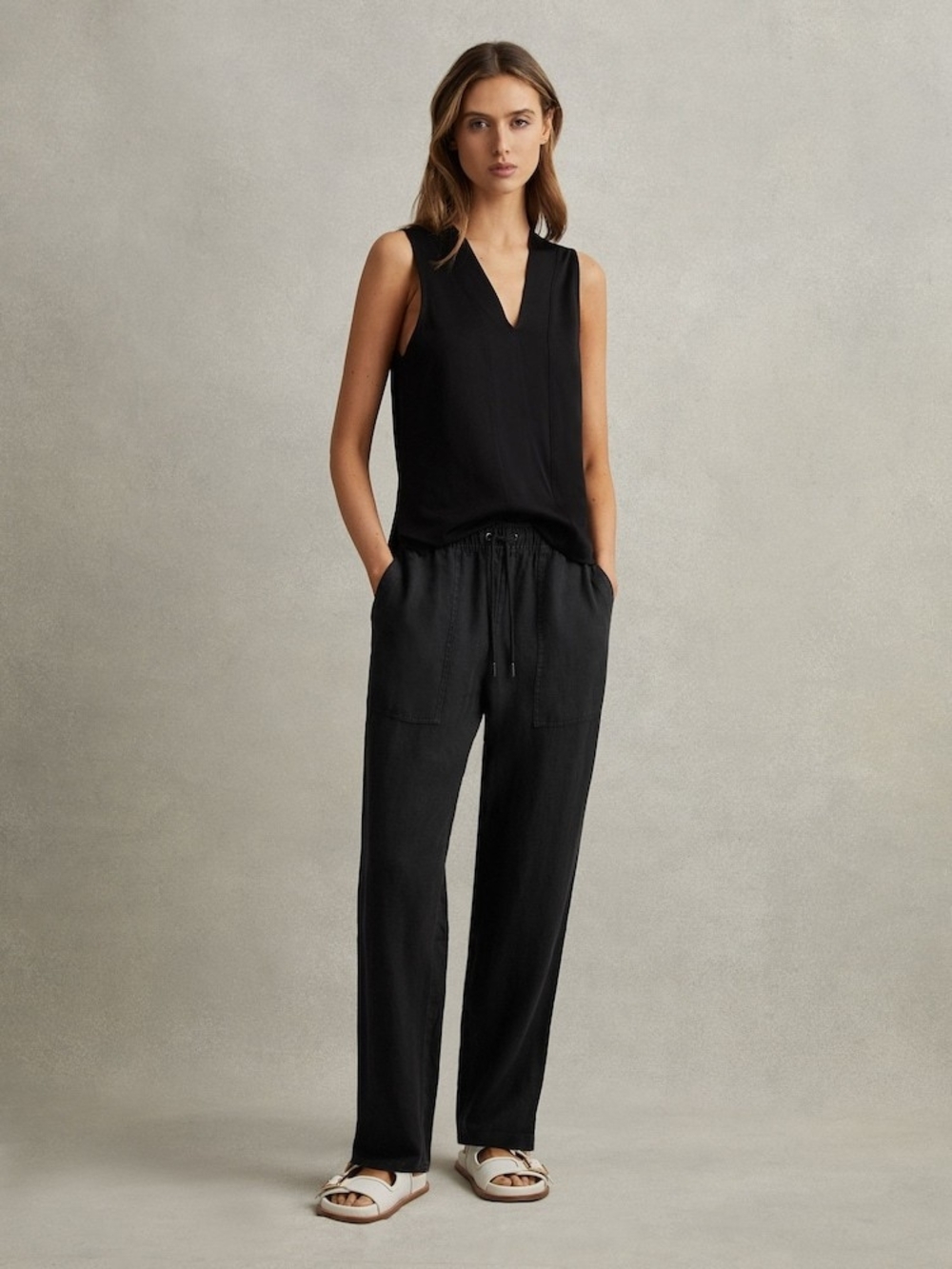 NWT Eeiss Black Straight-Leg Drawstring Pants